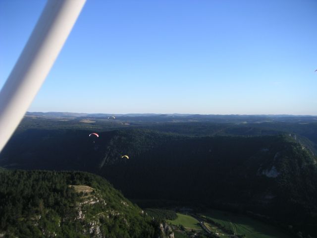 images 022.jpg